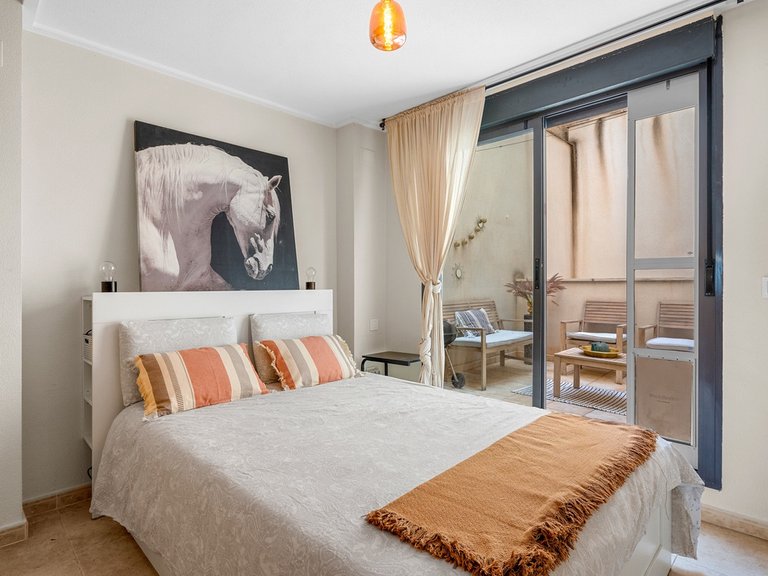 Apartment for Sale in Alicante, Alicante 12
