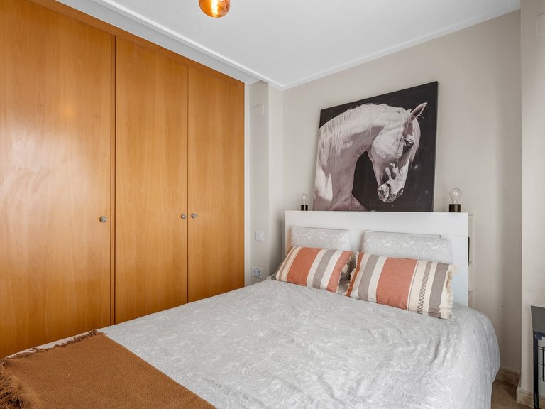 Apartment for Sale in Alicante, Alicante 13