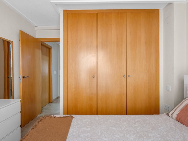 Apartment for Sale in Alicante, Alicante 14