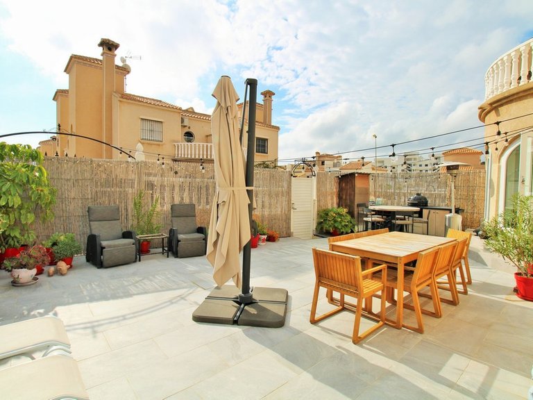 Town House for Sale in Villamartin, Alicante 4