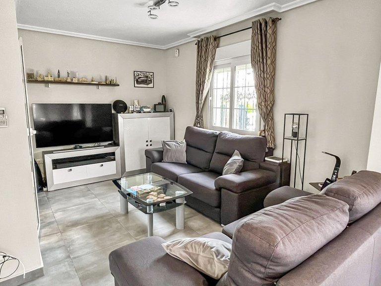 Villa for Sale in Los Dolses, Alicante 8