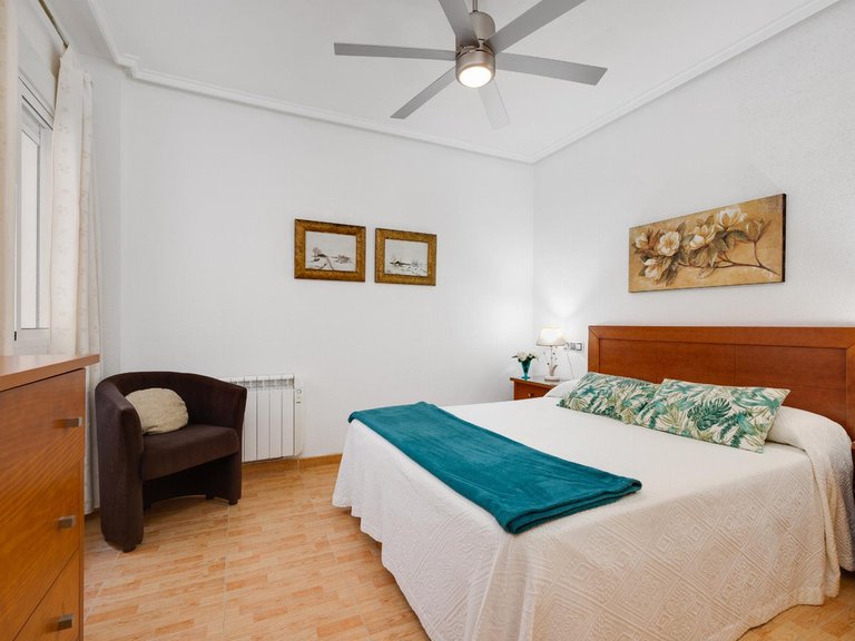 Apartment for Sale in Torrevieja, Alicante 15