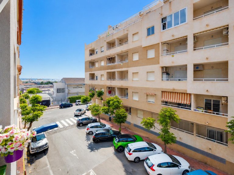 Apartment for Sale in Torrevieja, Alicante 29
