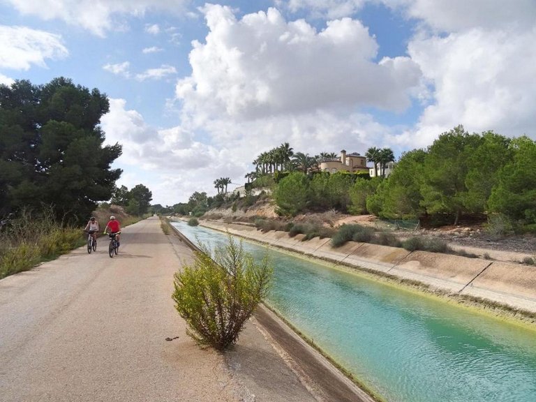 Apartment for Sale in Villamartin, Alicante 40