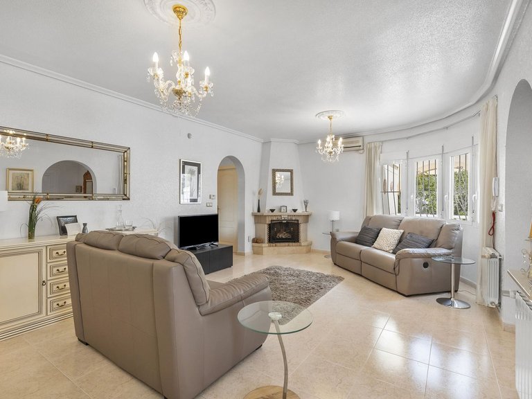 Villa for Sale in San Fulgencio, Alicante 2