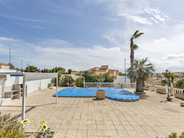 Villa for Sale in San Fulgencio, Alicante 4