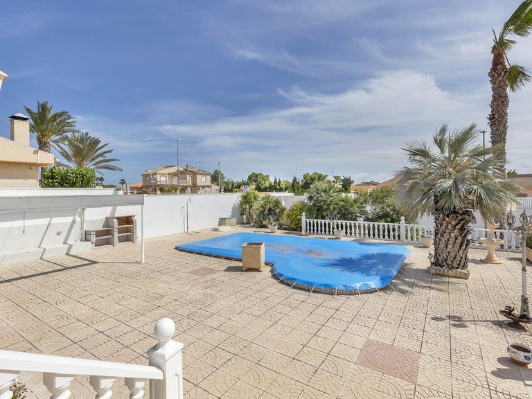 Villa for Sale in San Fulgencio, Alicante 12