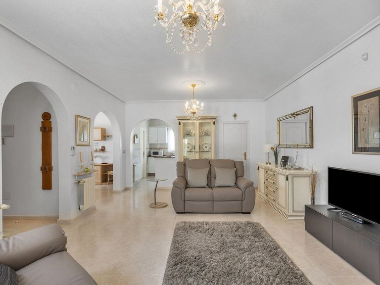 Villa for Sale in San Fulgencio, Alicante 19