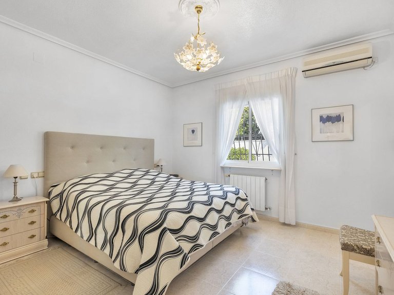 Villa for Sale in San Fulgencio, Alicante 28