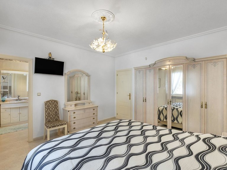 Villa for Sale in San Fulgencio, Alicante 30