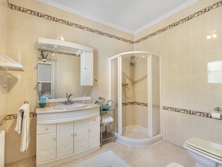 Villa for Sale in San Fulgencio, Alicante 31