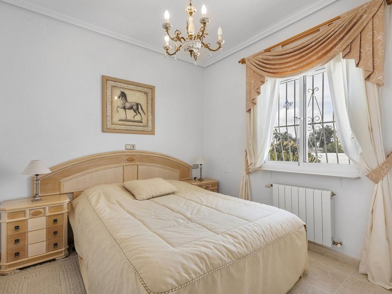 Villa for Sale in San Fulgencio, Alicante 35