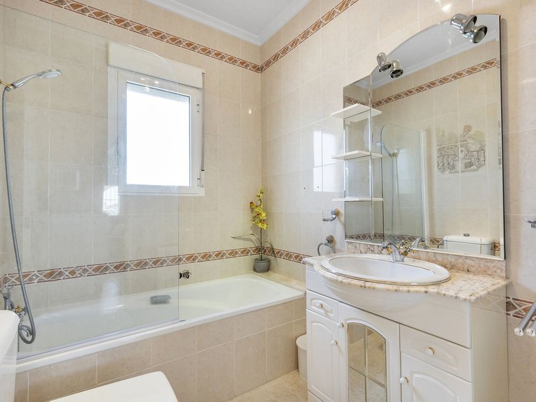 Villa for Sale in San Fulgencio, Alicante 39