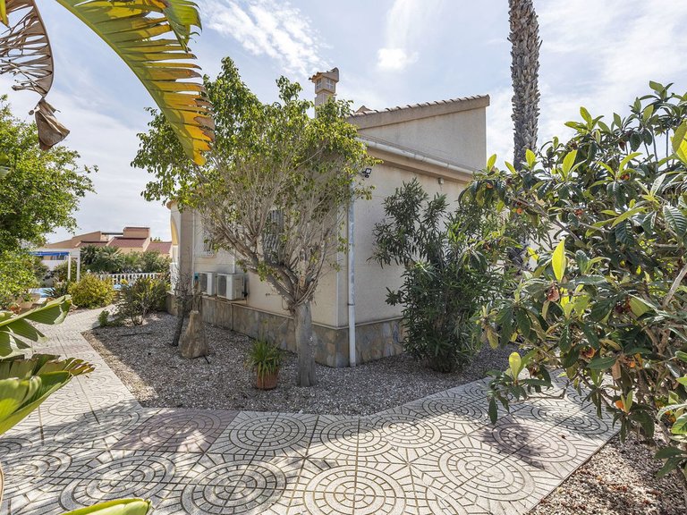 Villa for Sale in San Fulgencio, Alicante 40