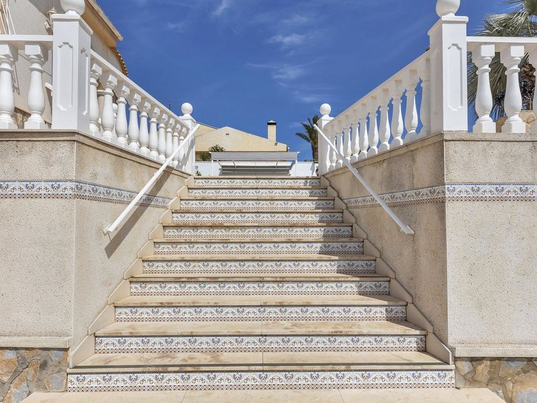 Villa for Sale in San Fulgencio, Alicante 41