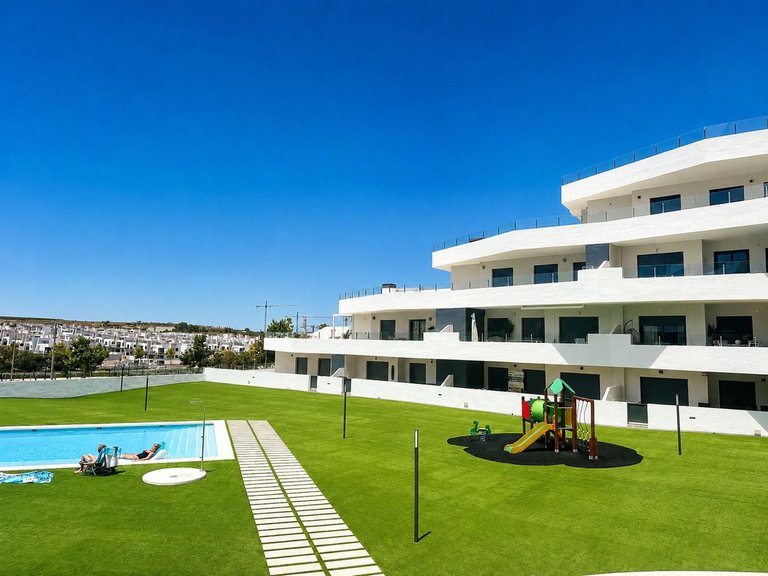 Apartment for Sale in San Miguel De Salinas, Alicante 5