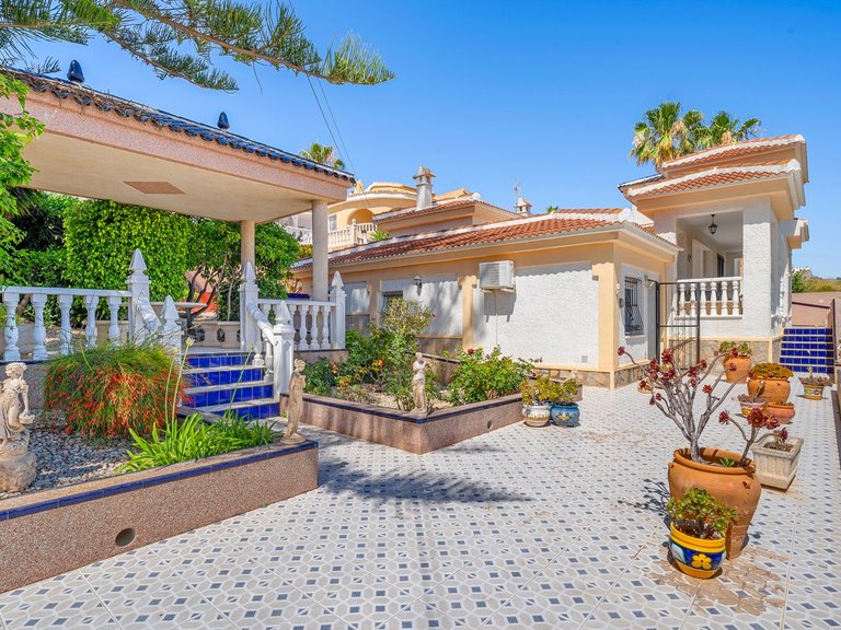 Villa for Sale in Ciudad Quesada, Alicante 8