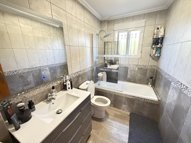 Villa for Sale in Villamartin, Alicante 16