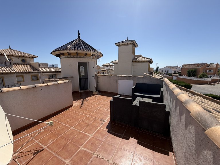Villa for Sale in Villamartin, Alicante 25