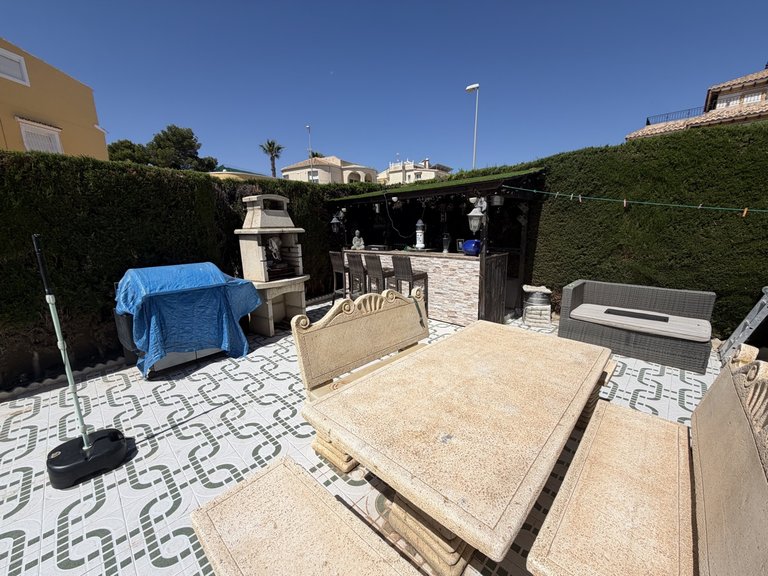 Villa for Sale in Villamartin, Alicante 28