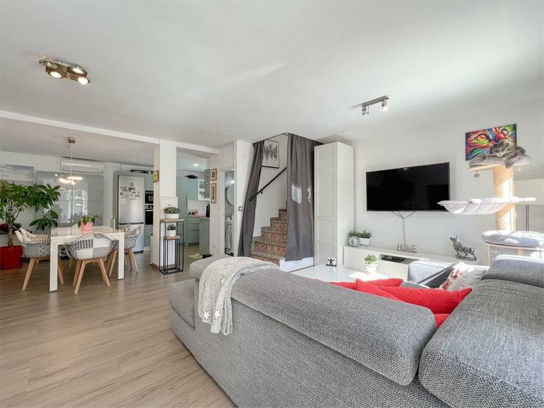 Town House for Sale in Villamartin, Alicante 7