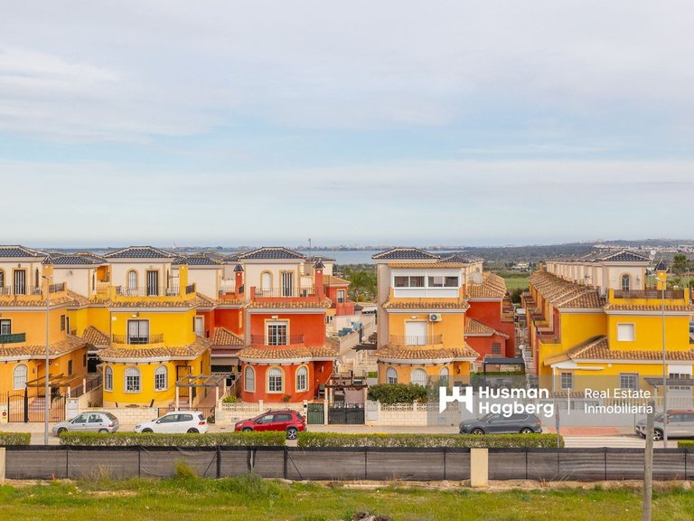 Town House for Sale in Los Montesinos, Alicante 40