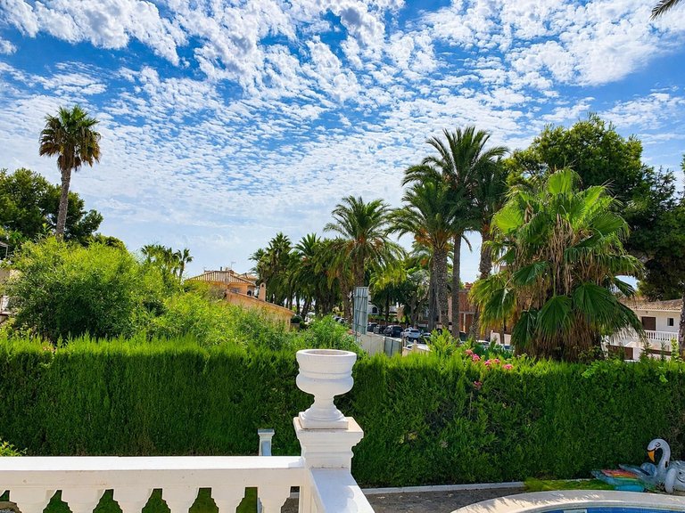 Villa for Sale in La Zenia, Alicante 4