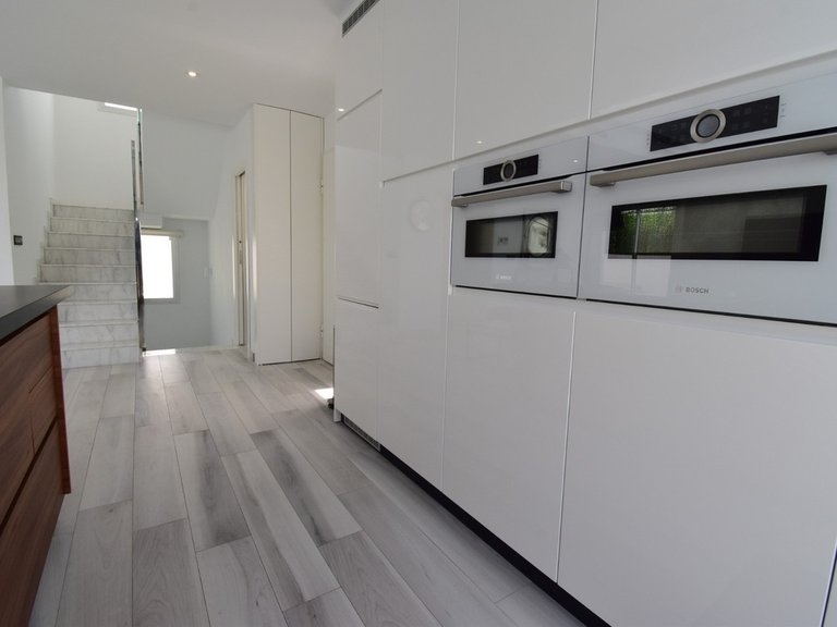 Villa for Sale in Cabo Roig, Alicante 11
