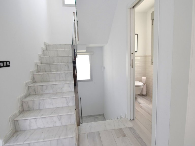 Villa for Sale in Cabo Roig, Alicante 16