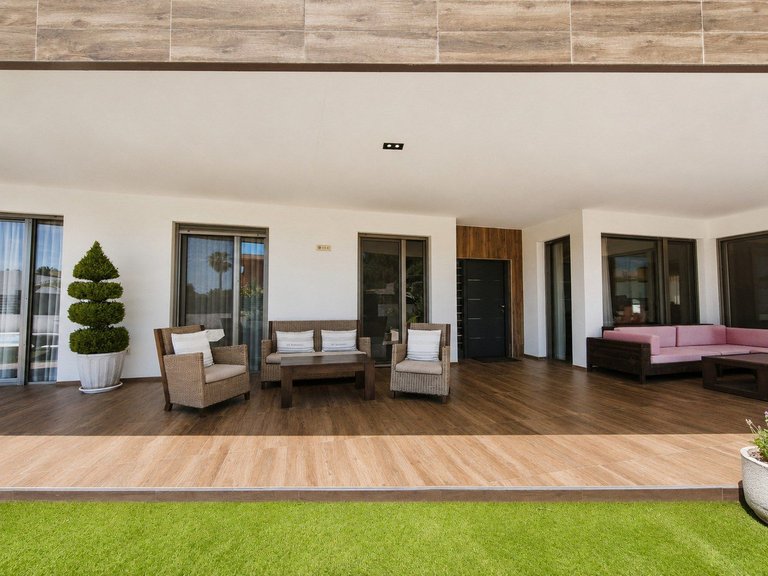 Villa for Sale in Santa Pola, Alicante 4