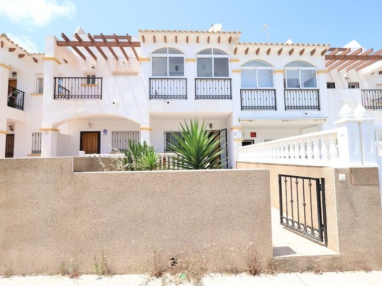 Apartment for Sale in Punta Prima, Alicante 2
