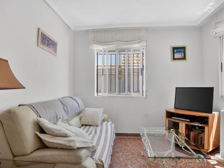 Apartment for Sale in Torrevieja, Alicante 9