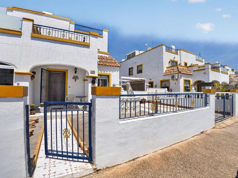 Apartment for Sale in Torrevieja, Alicante 30