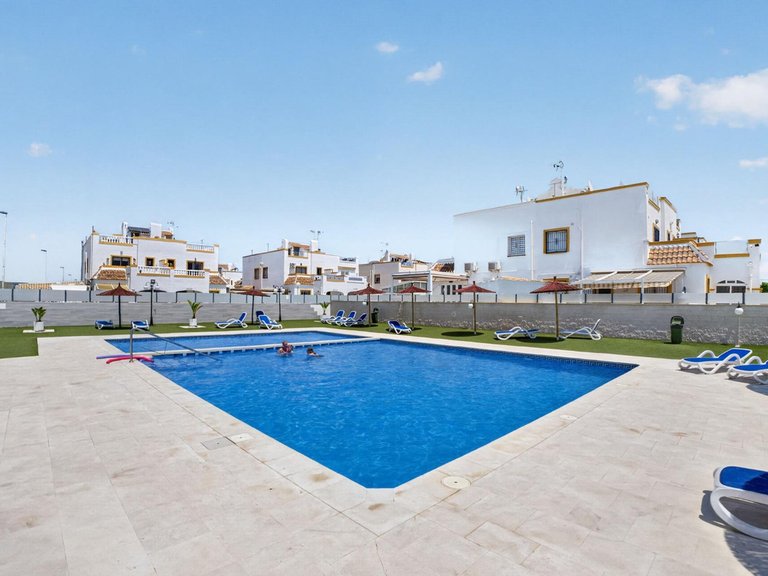Apartment for Sale in Torrevieja, Alicante 33