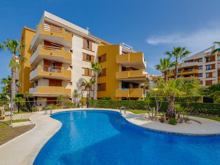 Apartment for Sale in Punta Prima, Alicante 35