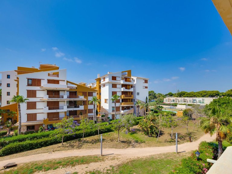 Apartment for Sale in Punta Prima, Alicante 38