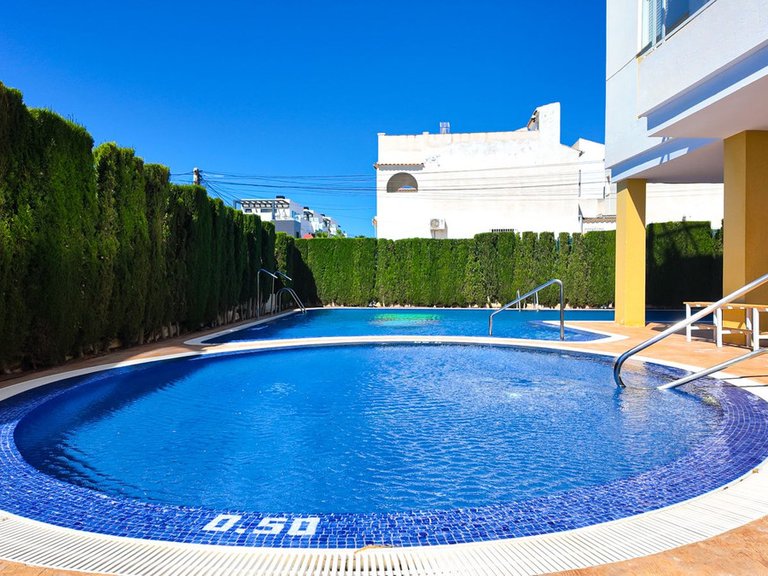 Apartment for Sale in Villamartin, Alicante 39
