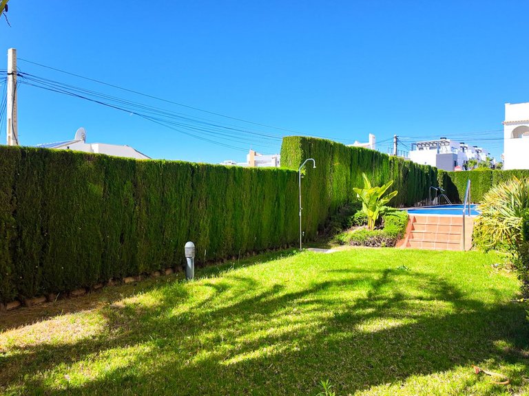 Apartment for Sale in Villamartin, Alicante 40