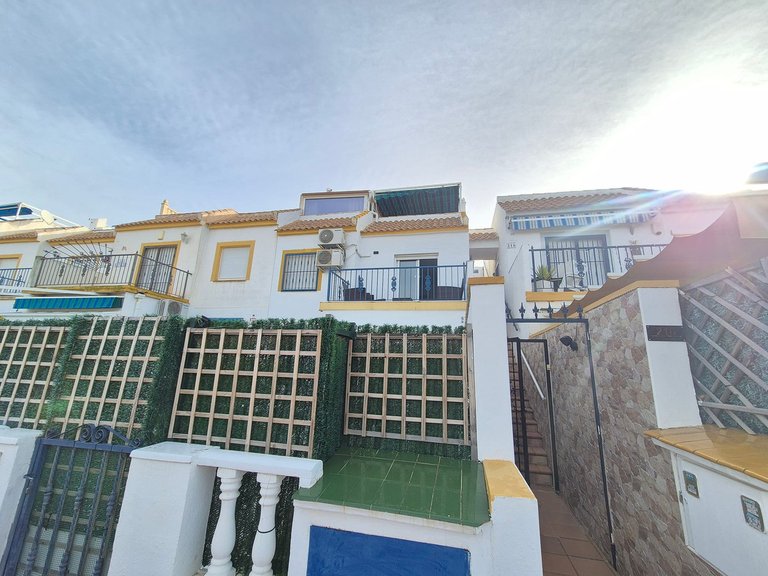 Apartment for Sale in La Florida, Alicante 4