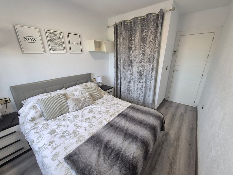 Apartment for Sale in La Florida, Alicante 9