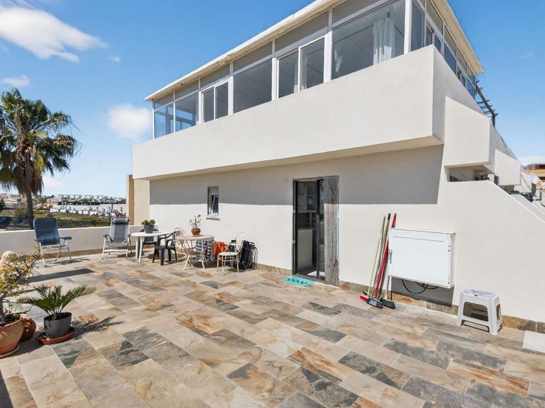 Apartment for Sale in Punta Prima, Alicante 2