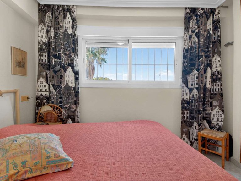 Apartment for Sale in Punta Prima, Alicante 6