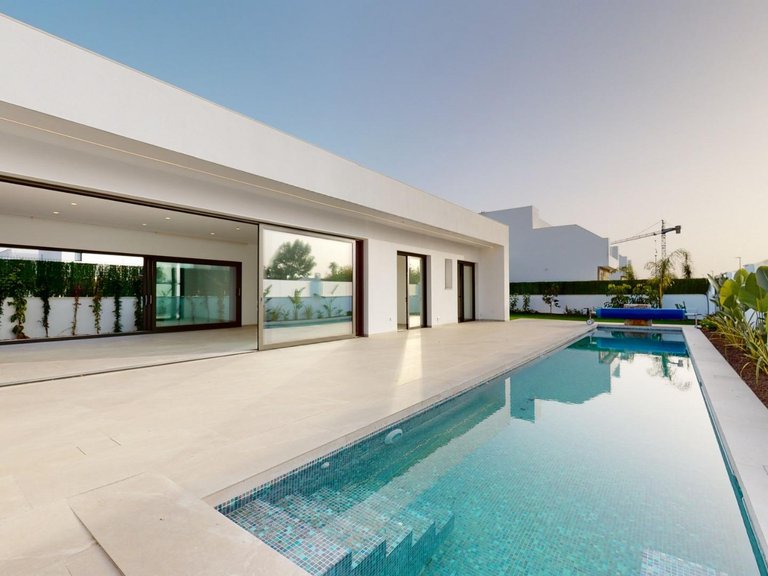 Villa for Sale in Los Alcazares, Murcia 4