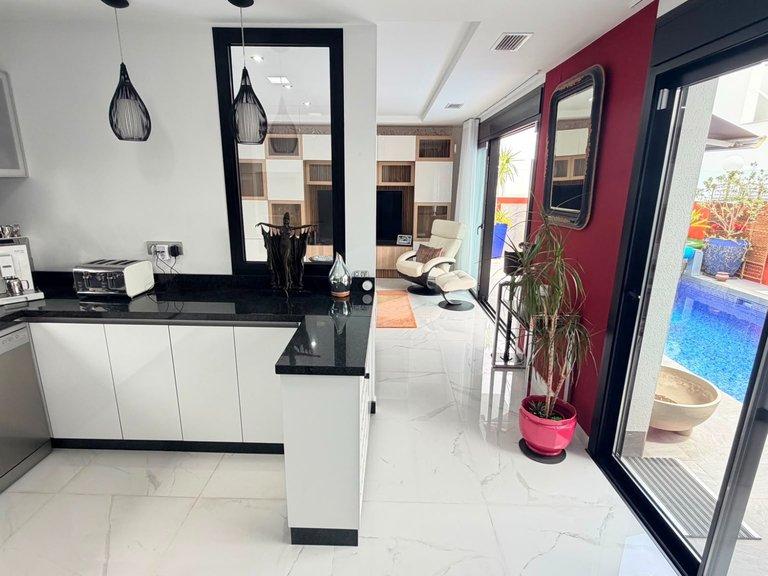 Villa for Sale in Los Montesinos, Alicante 14