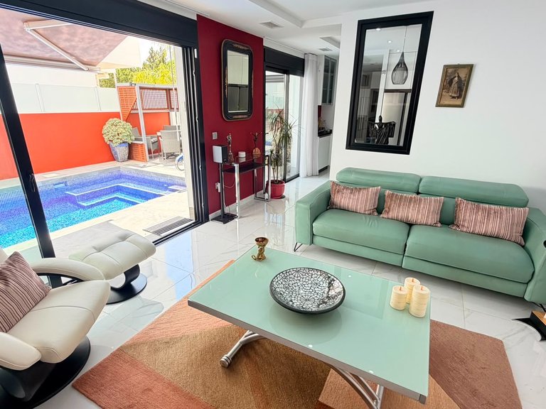 Villa for Sale in Los Montesinos, Alicante 18