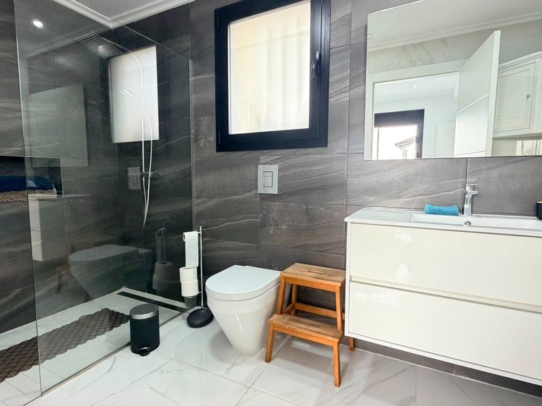 Villa for Sale in Los Montesinos, Alicante 28