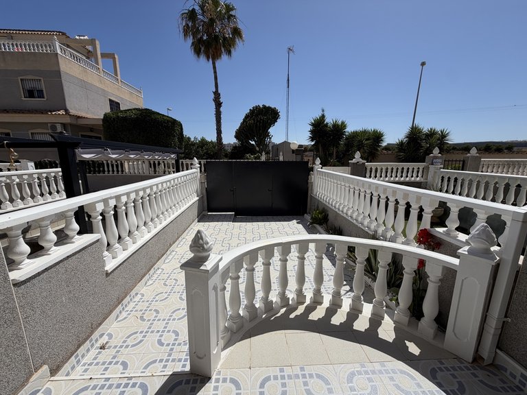 Town House for Sale in Playa Flamenca, Alicante 2