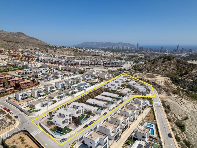 Villa for Sale in Finestrat, Alicante 3