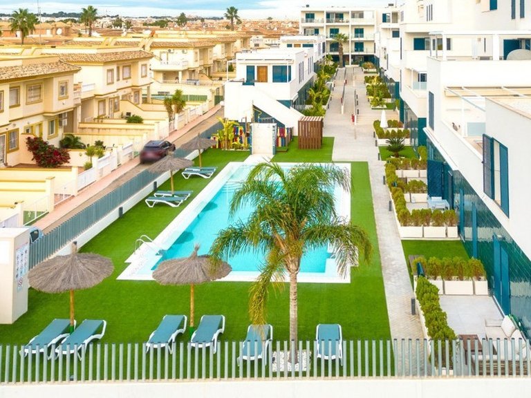 Apartment for Sale in Playa Flamenca, Alicante 21