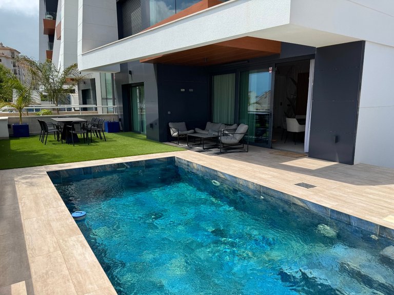 Apartment for Sale in Guardamar Del Segura, Alicante 1